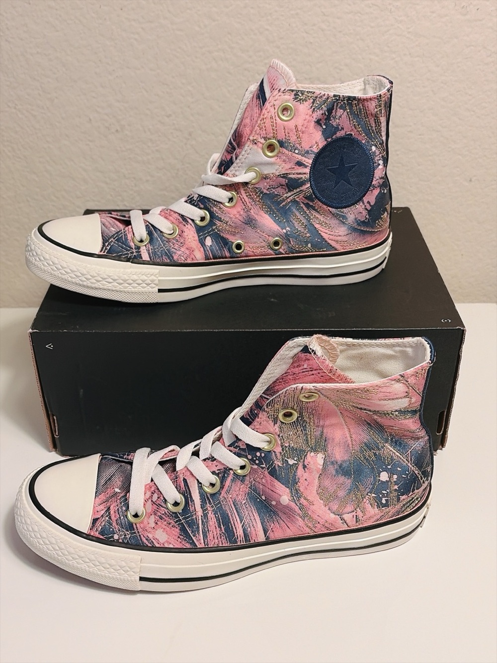 Converse Chuck Taylor All Star High Top Pink Navy Satin Floral Women’s Size7 New